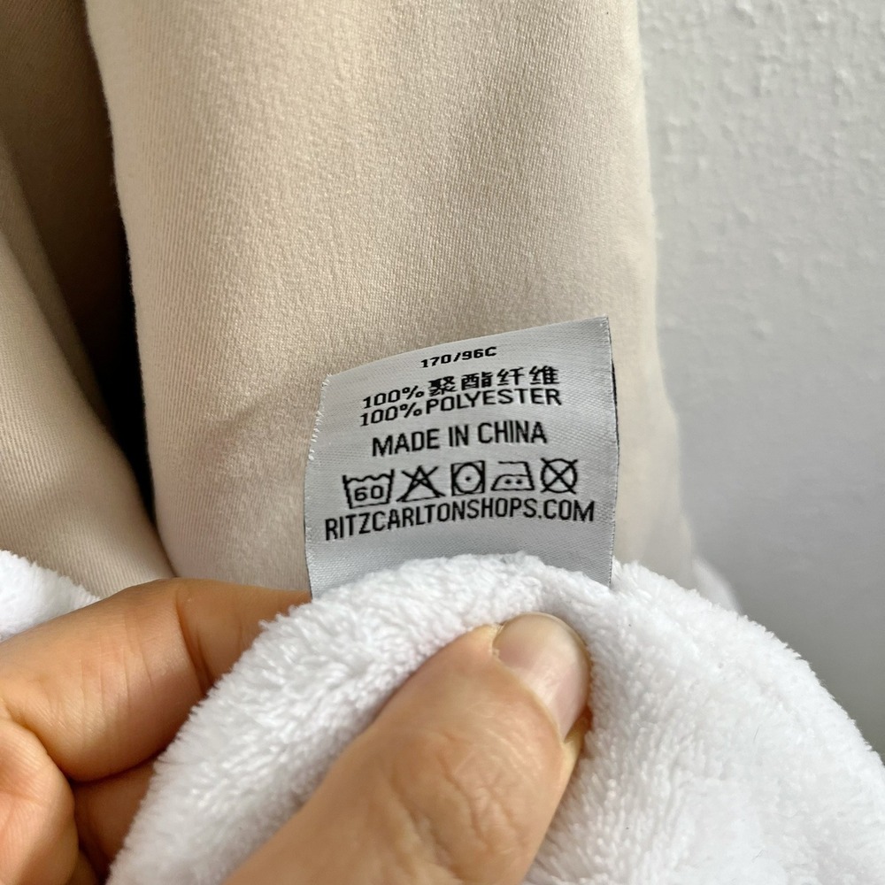 THE RITZ CARLTON Frette Microfiber Robe O/S - Picture 9 of 10